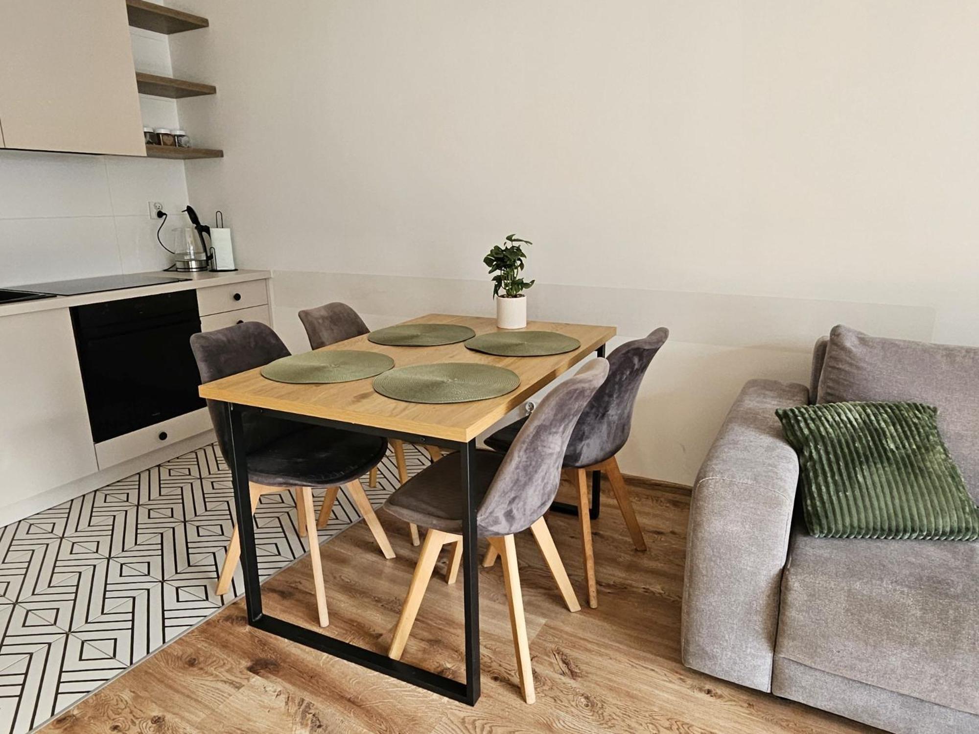 Urban Jungle Apartament Wenus Бялисток Екстериор снимка